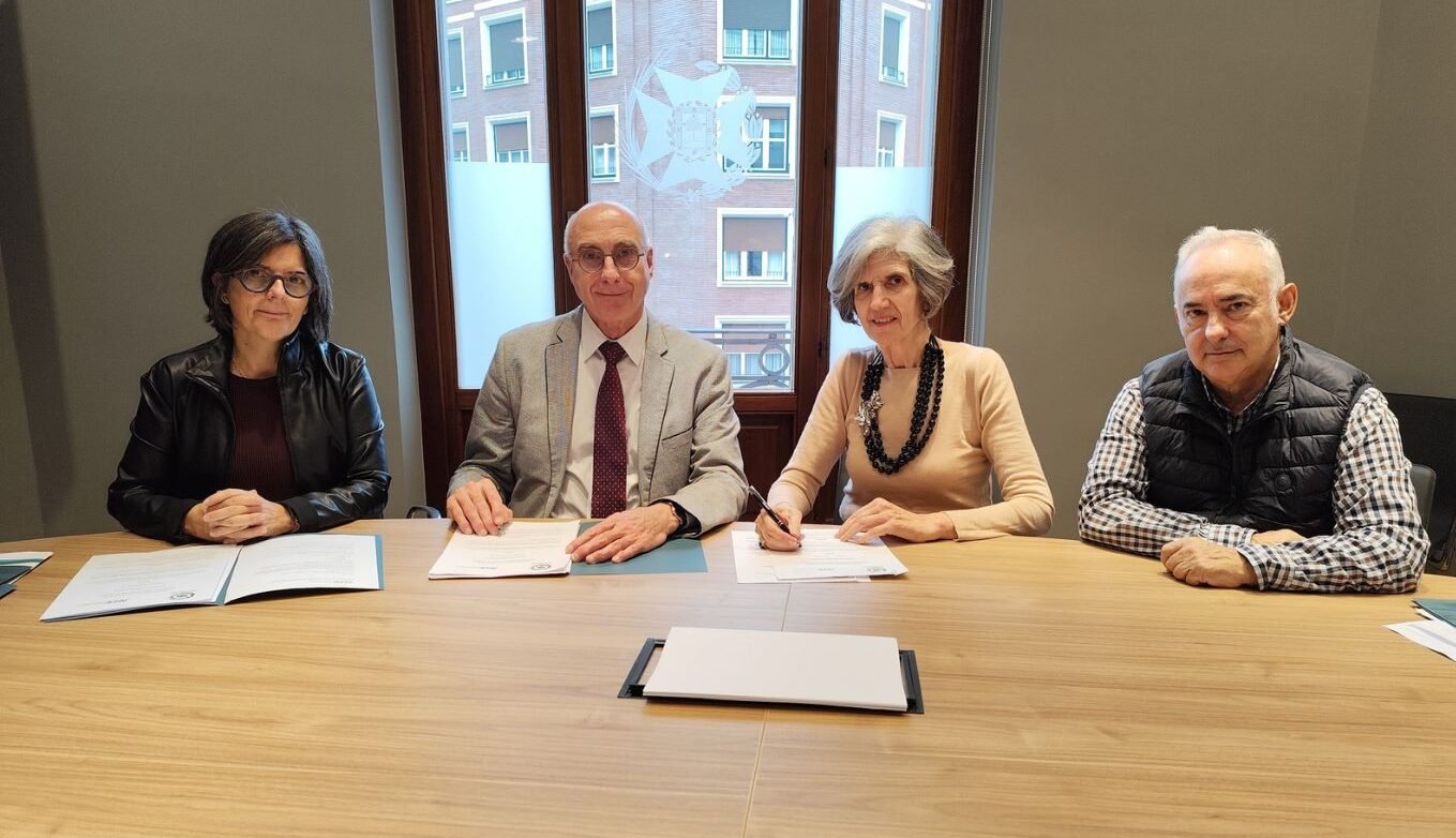 La asociación nacional de directivos de enfermería y el colegio de enfermería de bizkaia firman un convenio para impulsar la formación y la investigación en enfermería 1 convenio