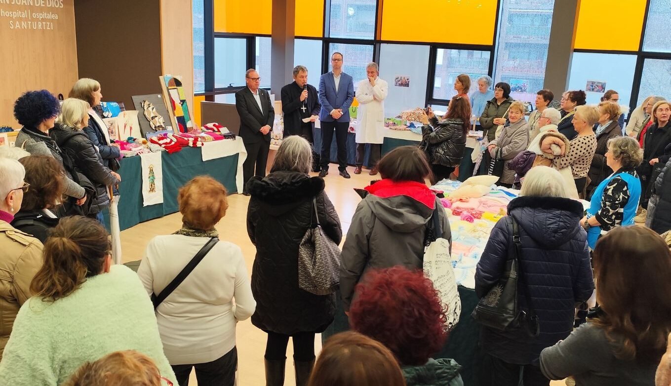 El Hospital San Juan de Dios de Santurtzi inaugura su XVI Mercado Artesanal Solidario 3 hospital
