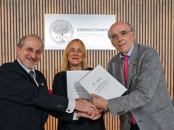 Convenio euskera ACMB Euskaltzaindia