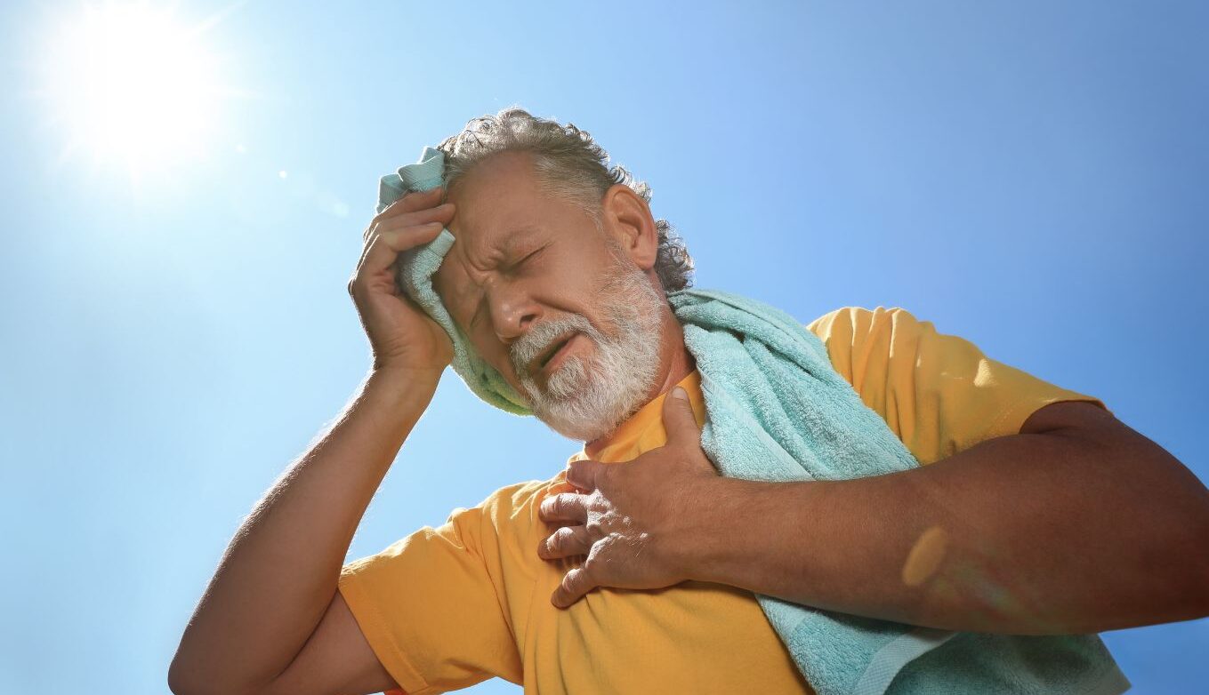 Exponerse al sol a 40ºC eleva el riesgo de golpe de calor: «El organismo funciona como si tuviera fiebre» 1 golpe de calor